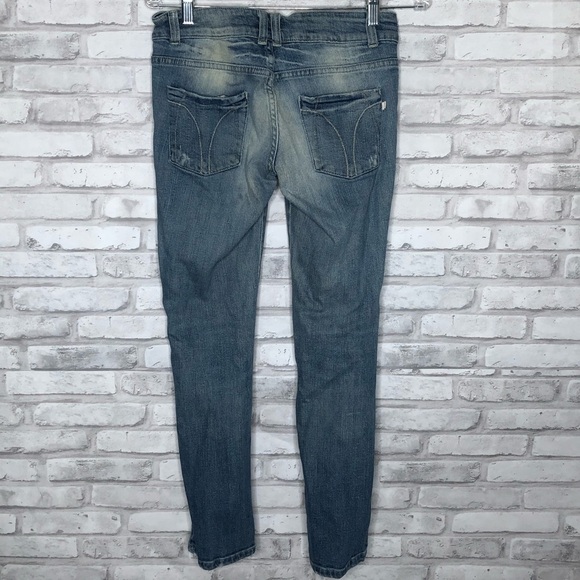 JLo faded distressed capris, size 3 - Picture 2 of 8